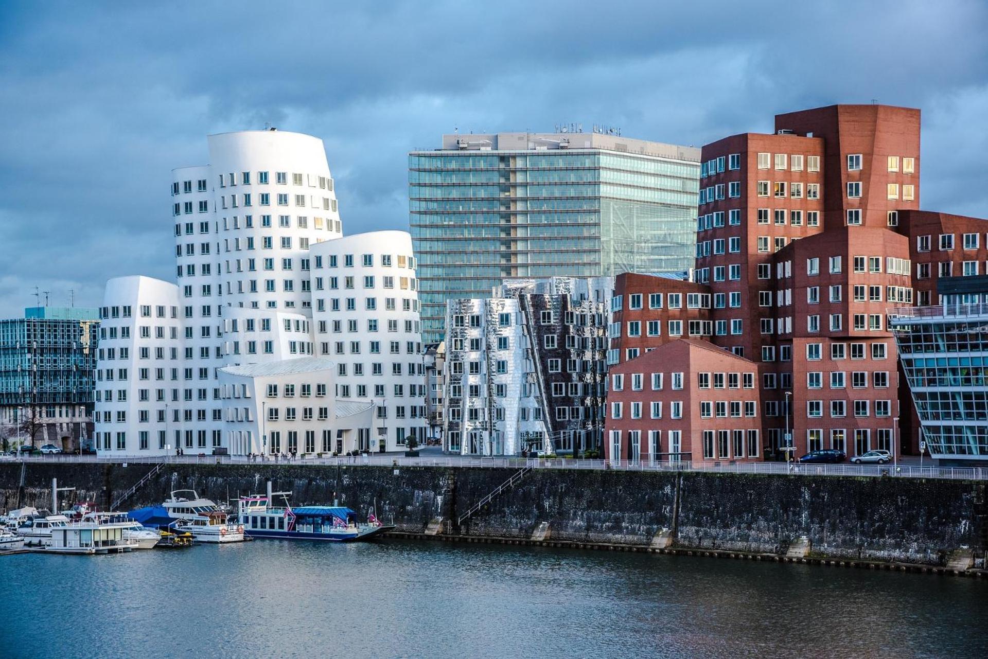 Modernes Im Stadtzentrum * Düsseldorf